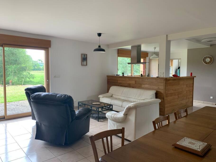 Les Cresnays Gite De La Poupardiere, Maison De Campagne En Bordure De Riviere - 2 Nuits Minimumヴィラ エクステリア 写真